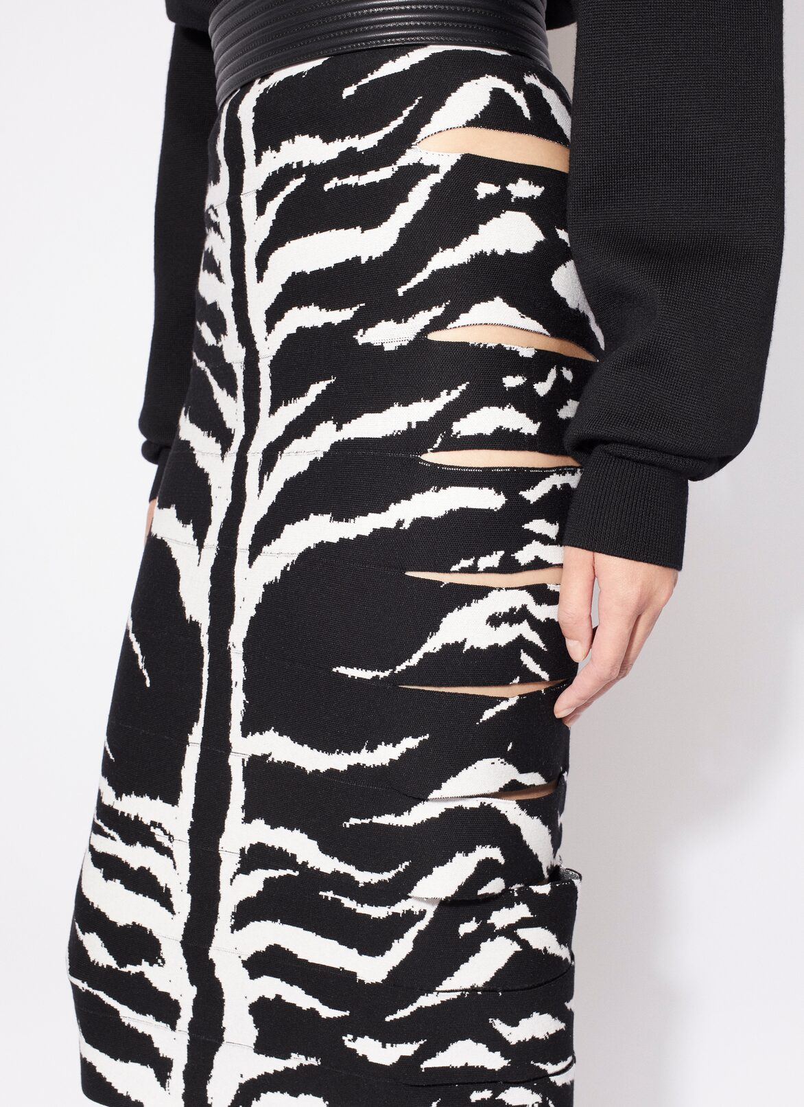 PENCIL ANIMAL KNIT SKIRT ALAÏA BLACK PENCIL ANIMAL KNIT SKIRT